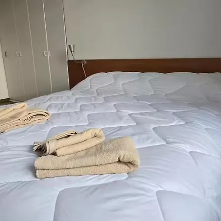 Comfort & Space With Parking Near Center Apartamento