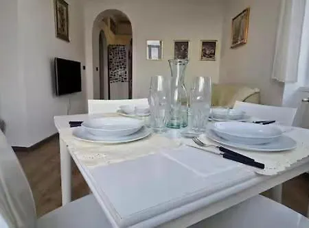 Comfort & Space With Parking Near Center Apartamento *
