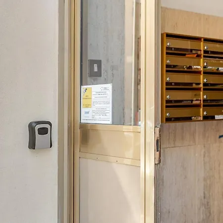 Comfort & Space With Parking Near Center * Trieste